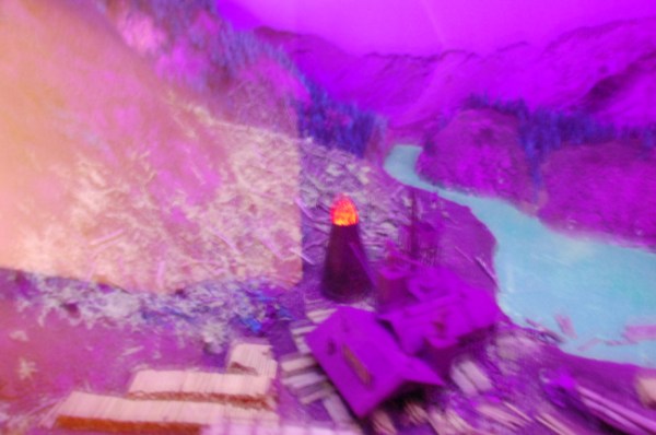 sm_magenta_lighthouse