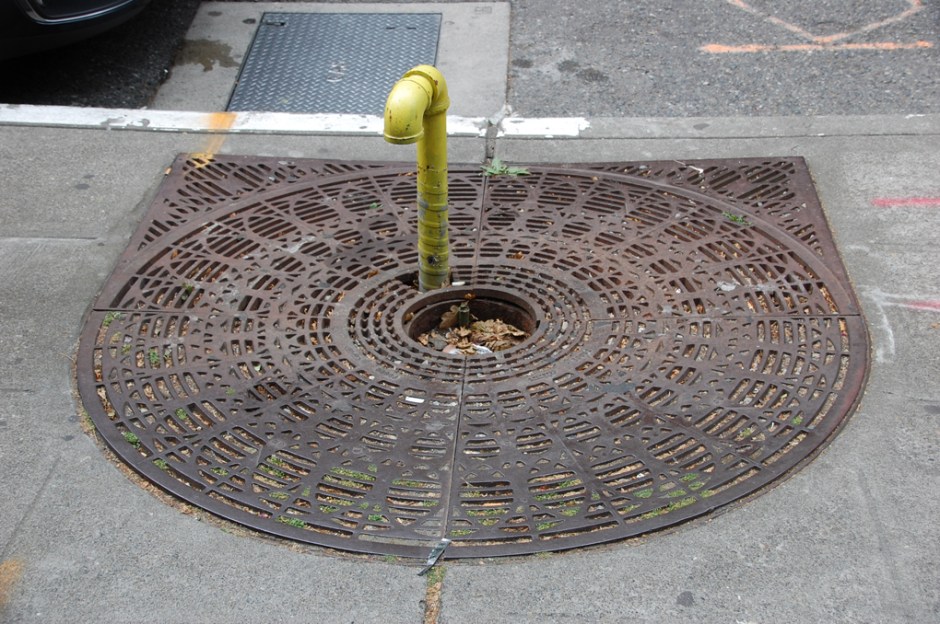 18_yellowpipe_circle