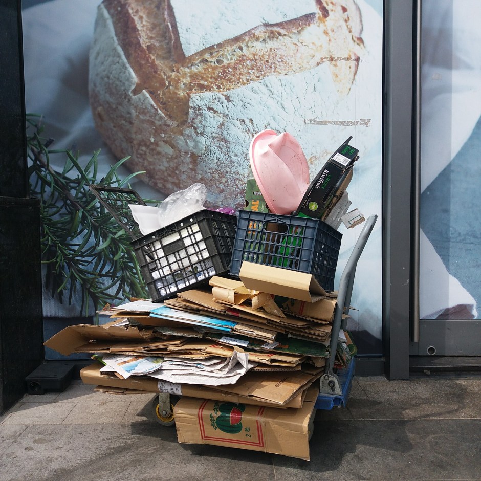 07_Doug_cardboard_stack