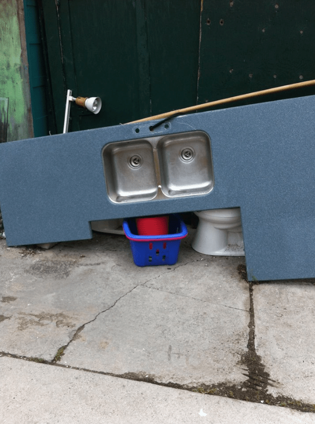 25_Ronald raymond Loranger_sink