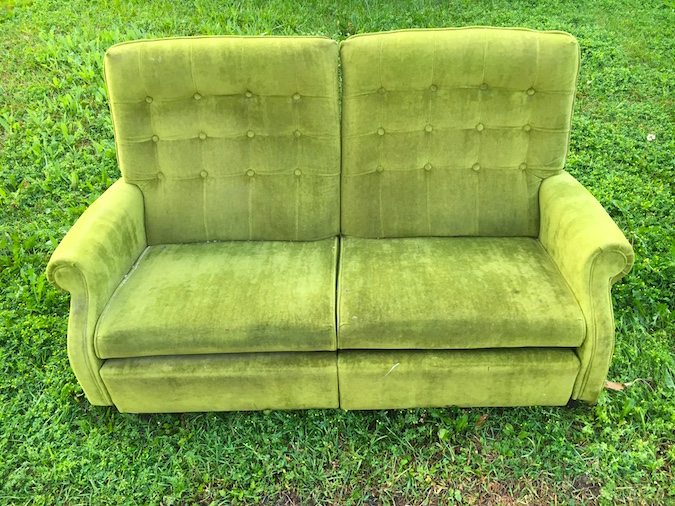 08_SAD_Green Sofa_Dorner