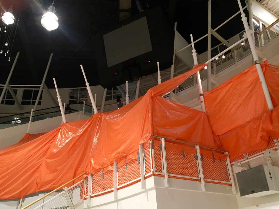 08_JP_orangeTarp