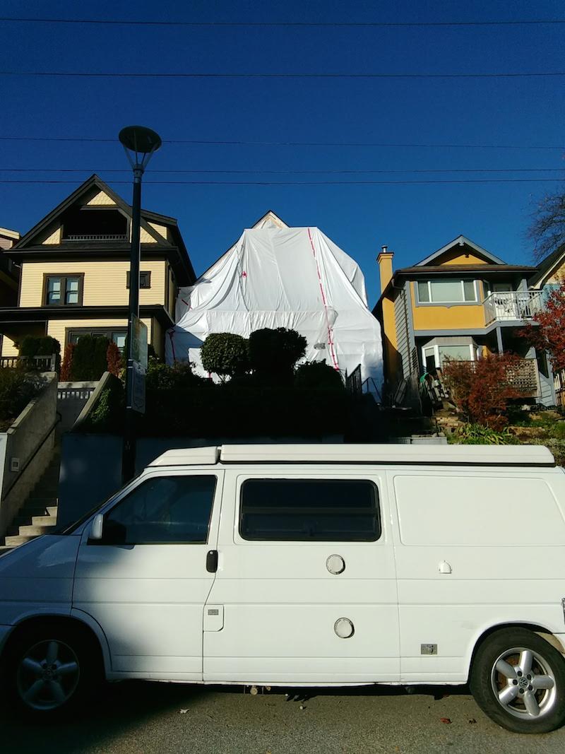 01_BL_ANOTHERTARPEDHOUSE