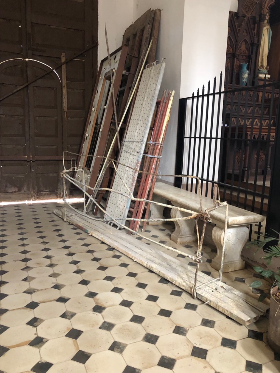 14_fastwurms_leaning