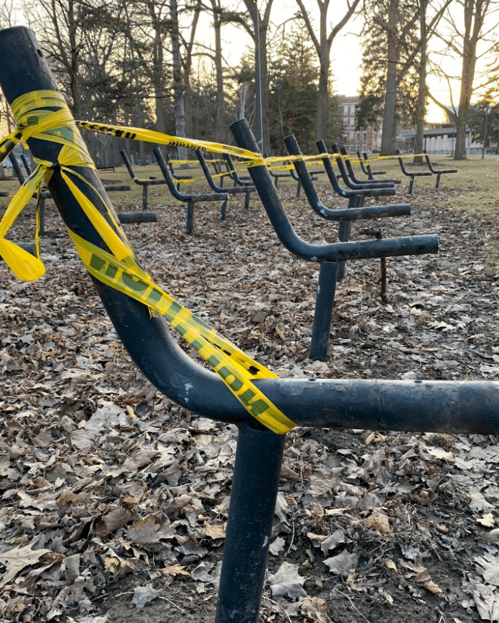 09_Angela_Brayham_chairs