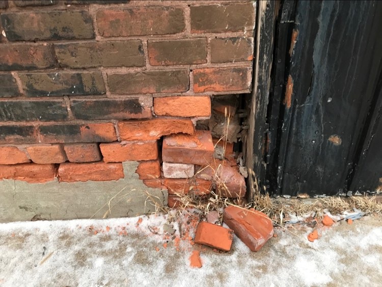 24_NatalieHunter_SAD_BricksUndone