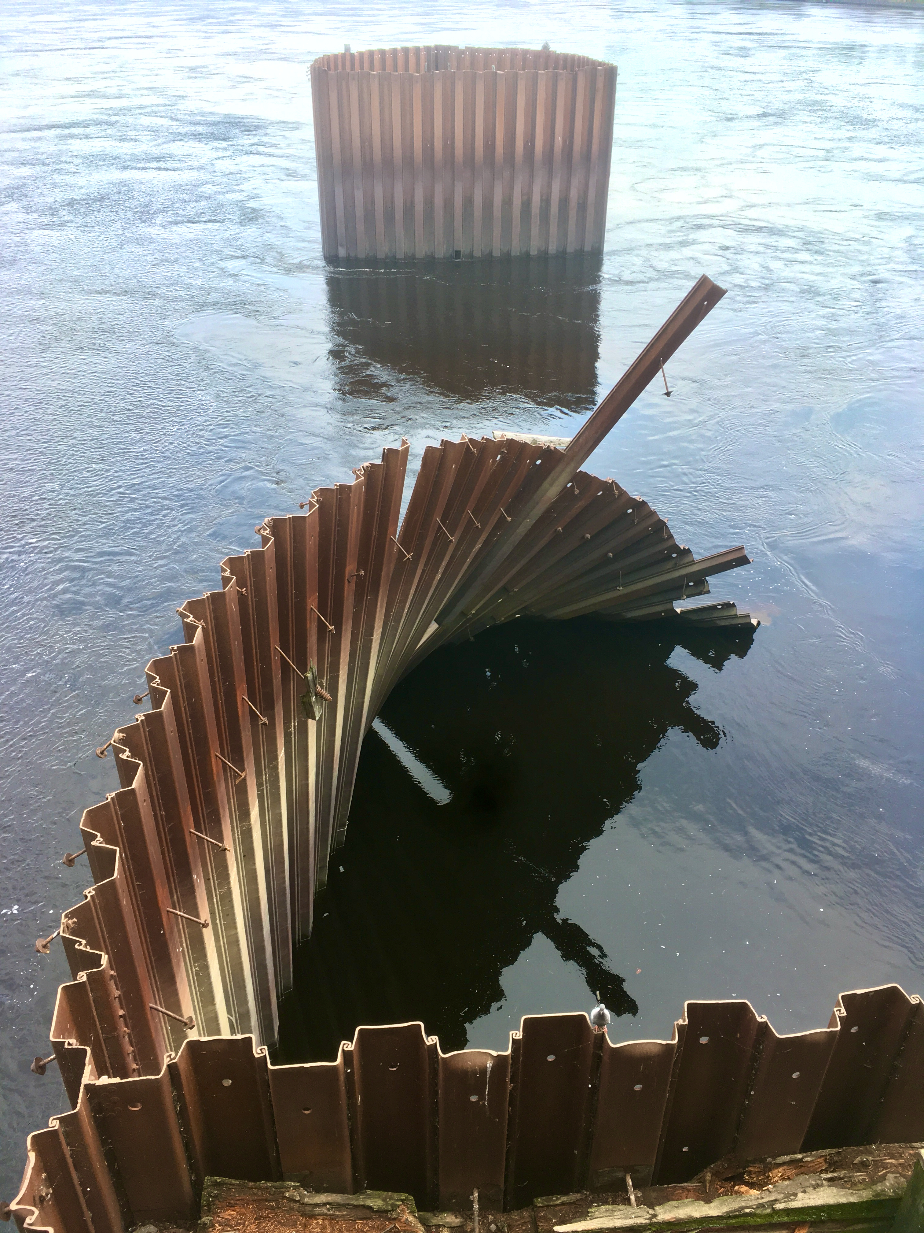 05_Jpartaik_rustedStructure