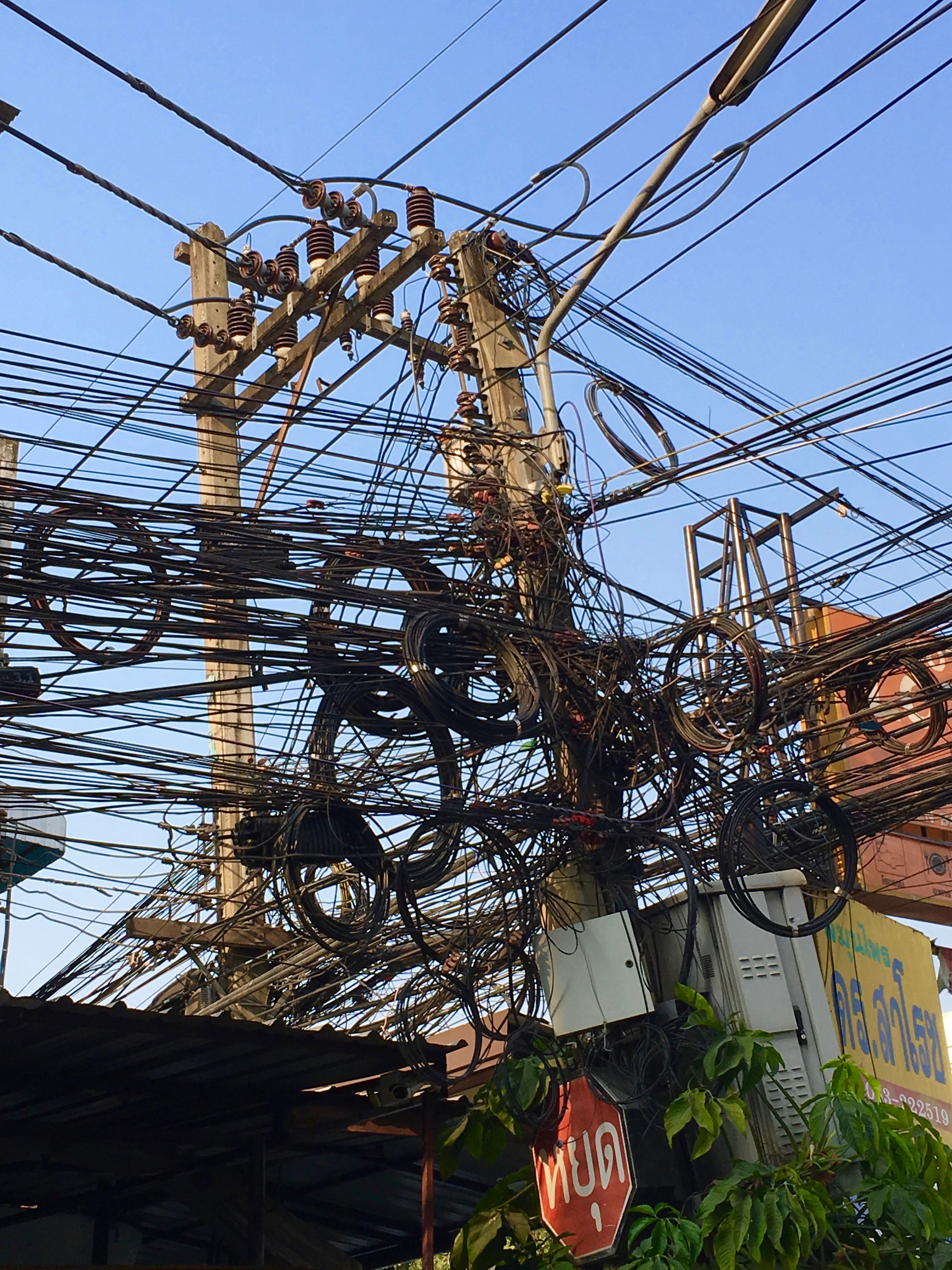 09_Jpartaik_wiresCircles