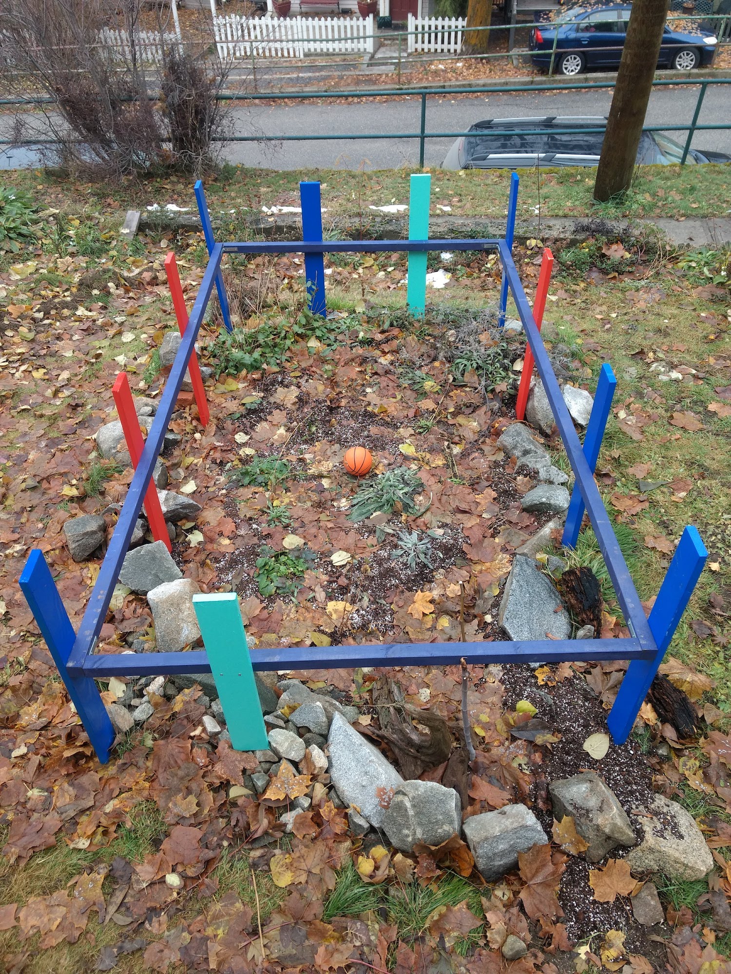 28_BL_DEC_18_gardenfence