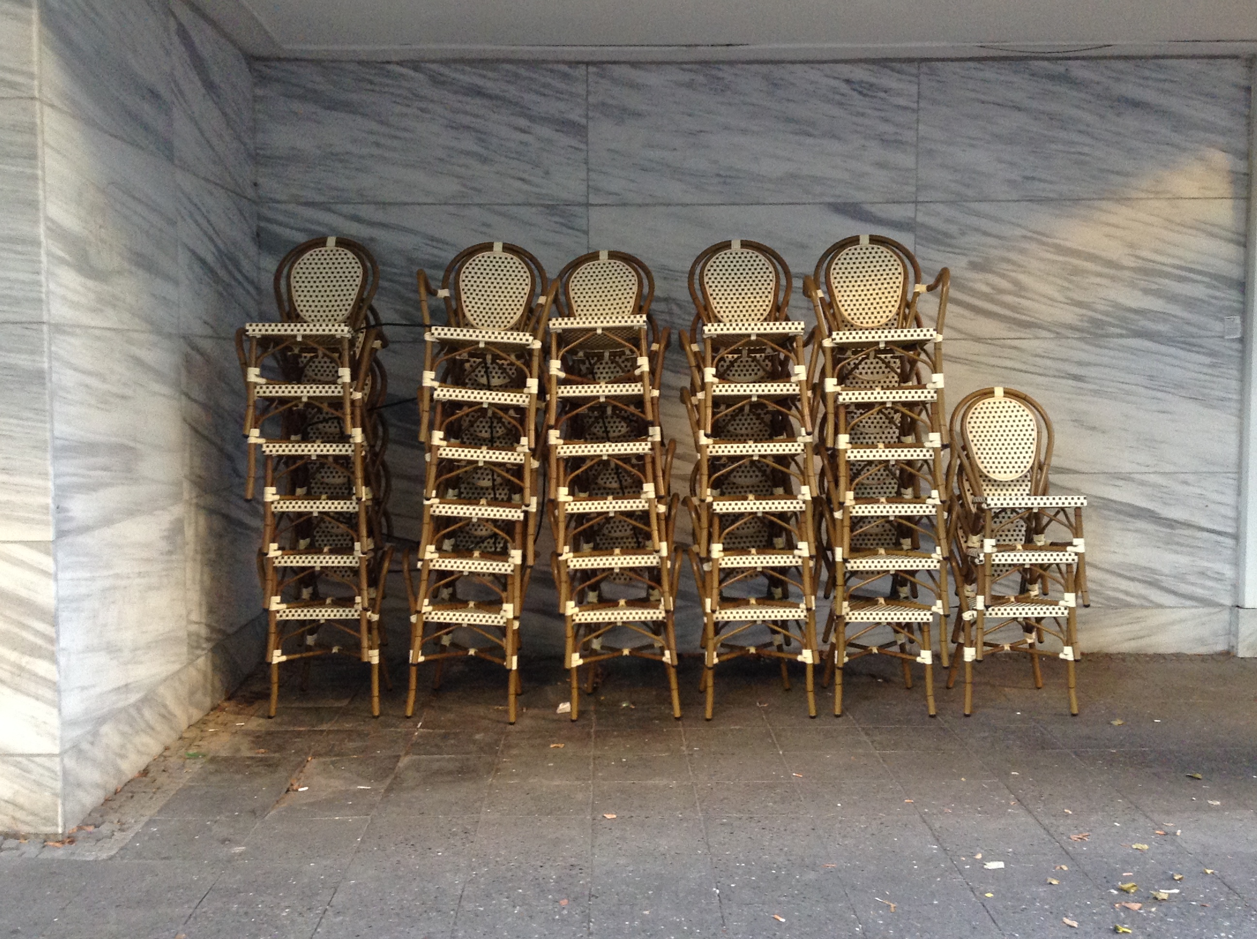 10_alice_sottani_chairs