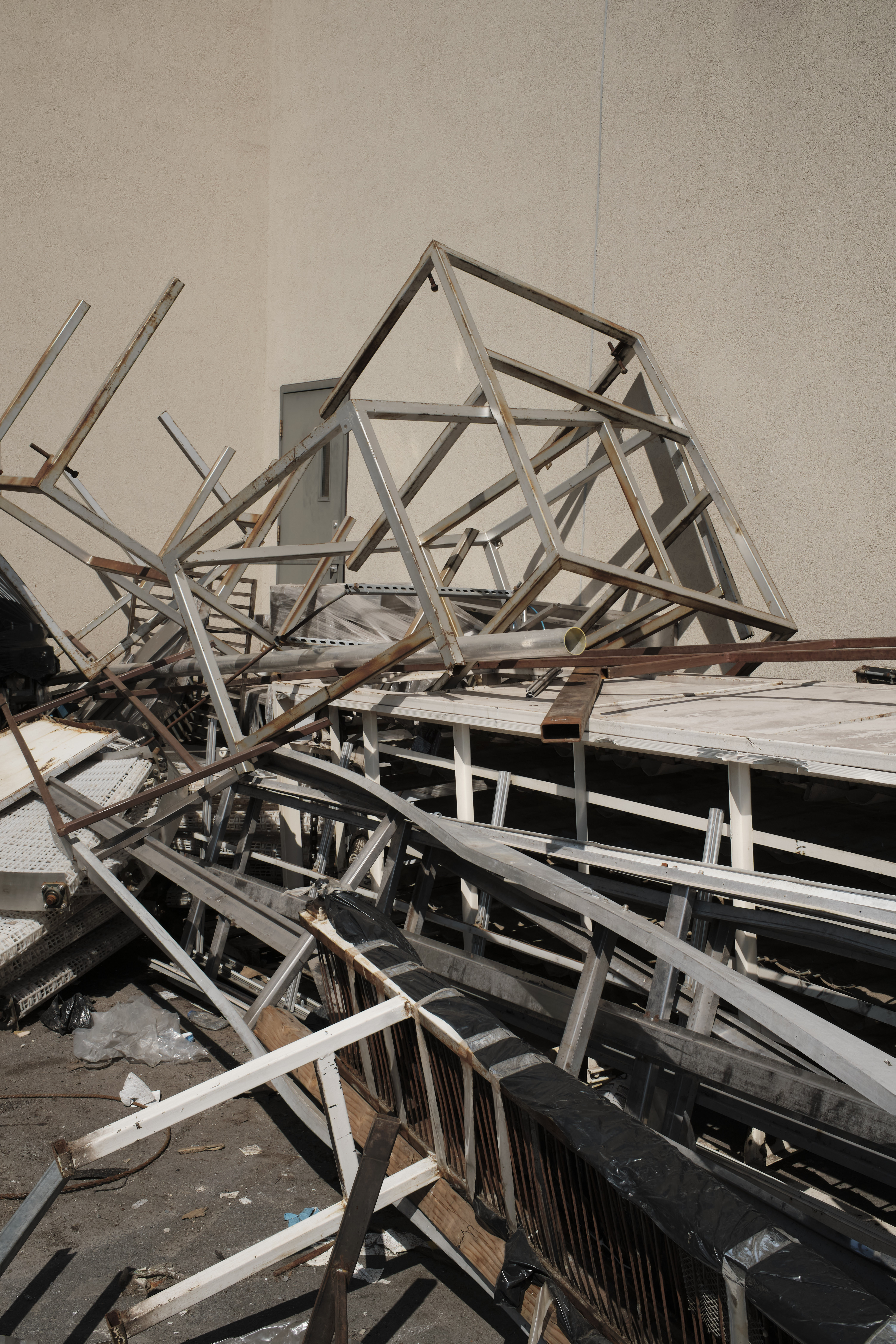 17_Dean Garlick metal installation