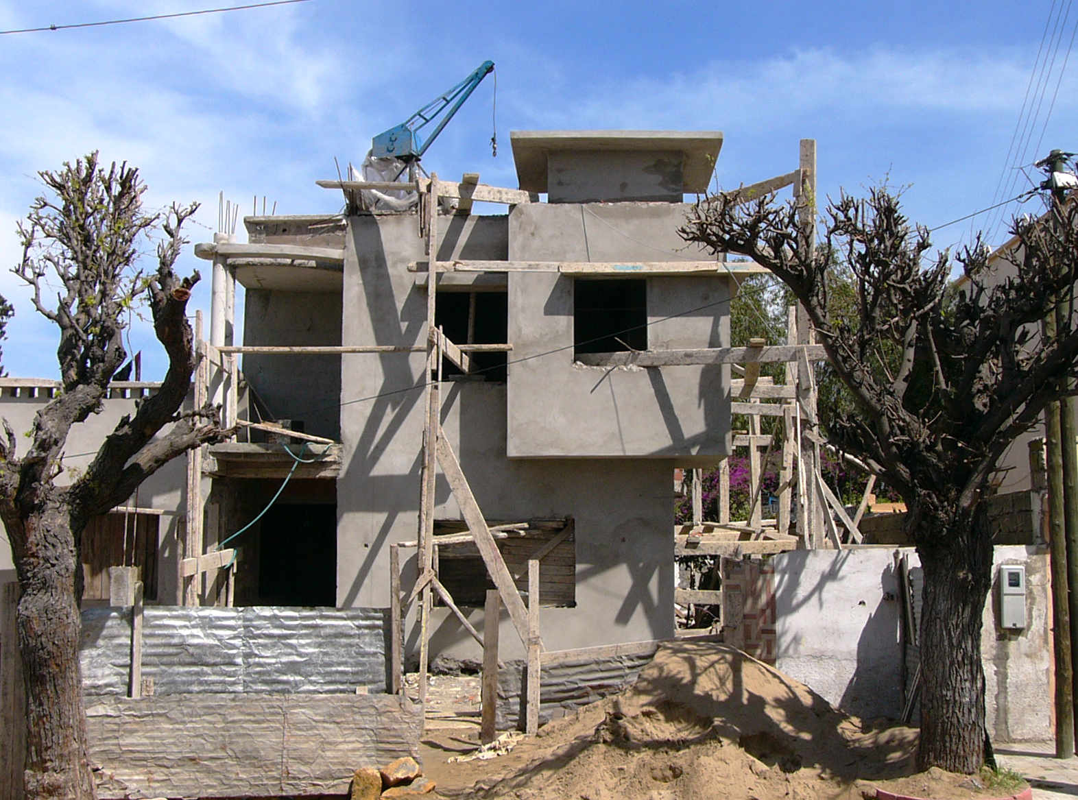 23_House_pierced_partaik