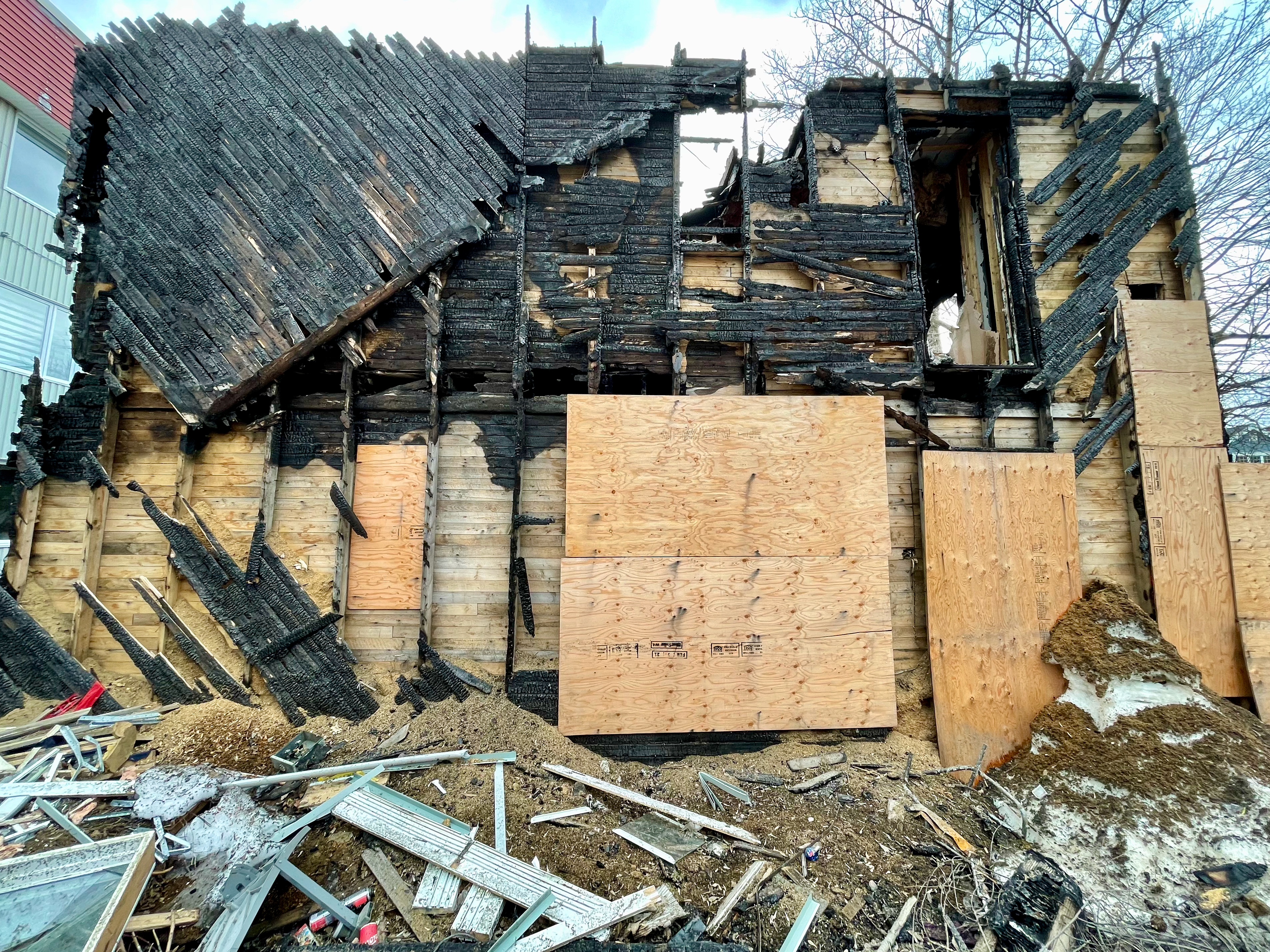 27_facade_burnt_wood_jpartaik