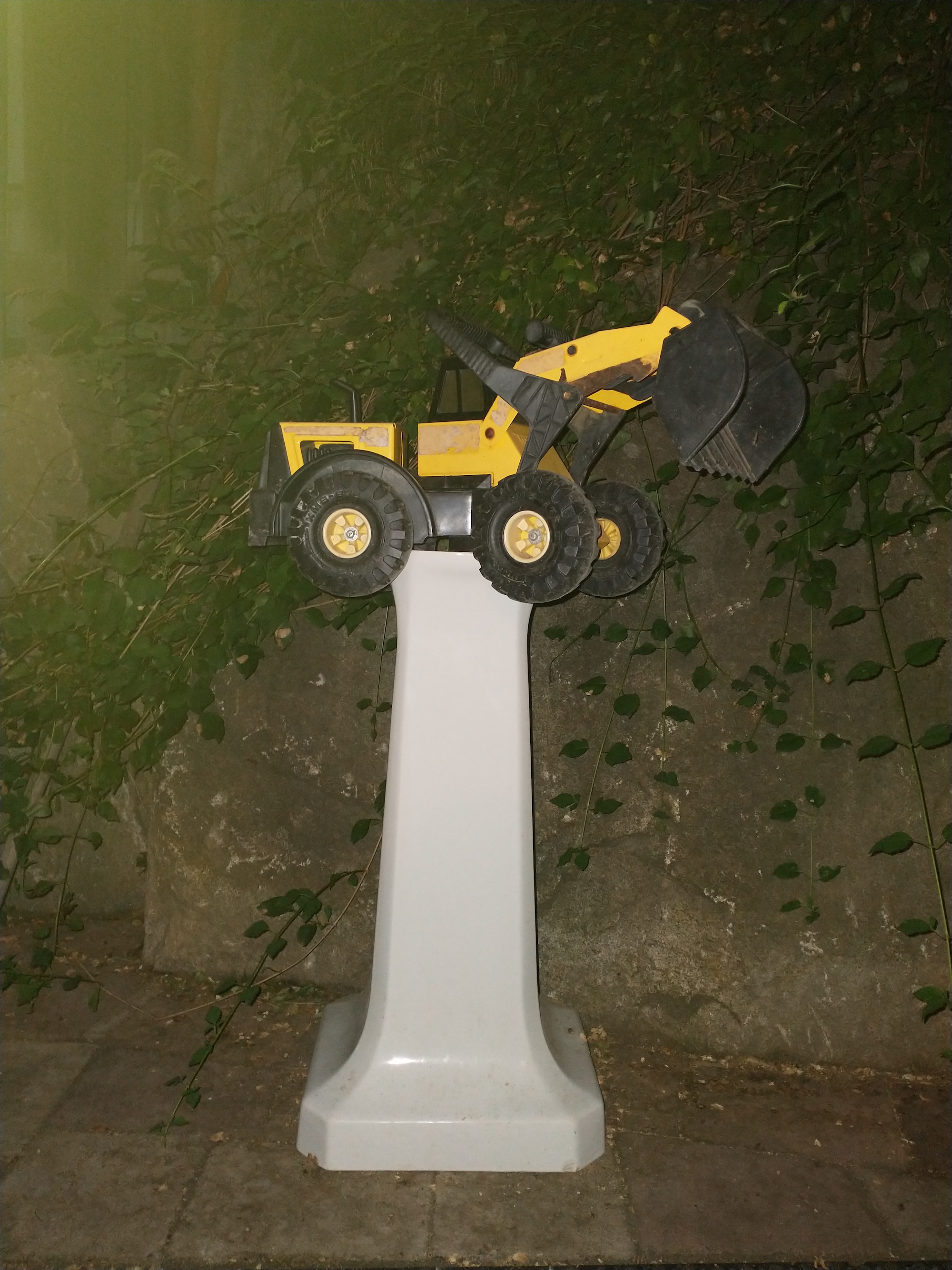 20_BLye_SAD_SEPT_pillar