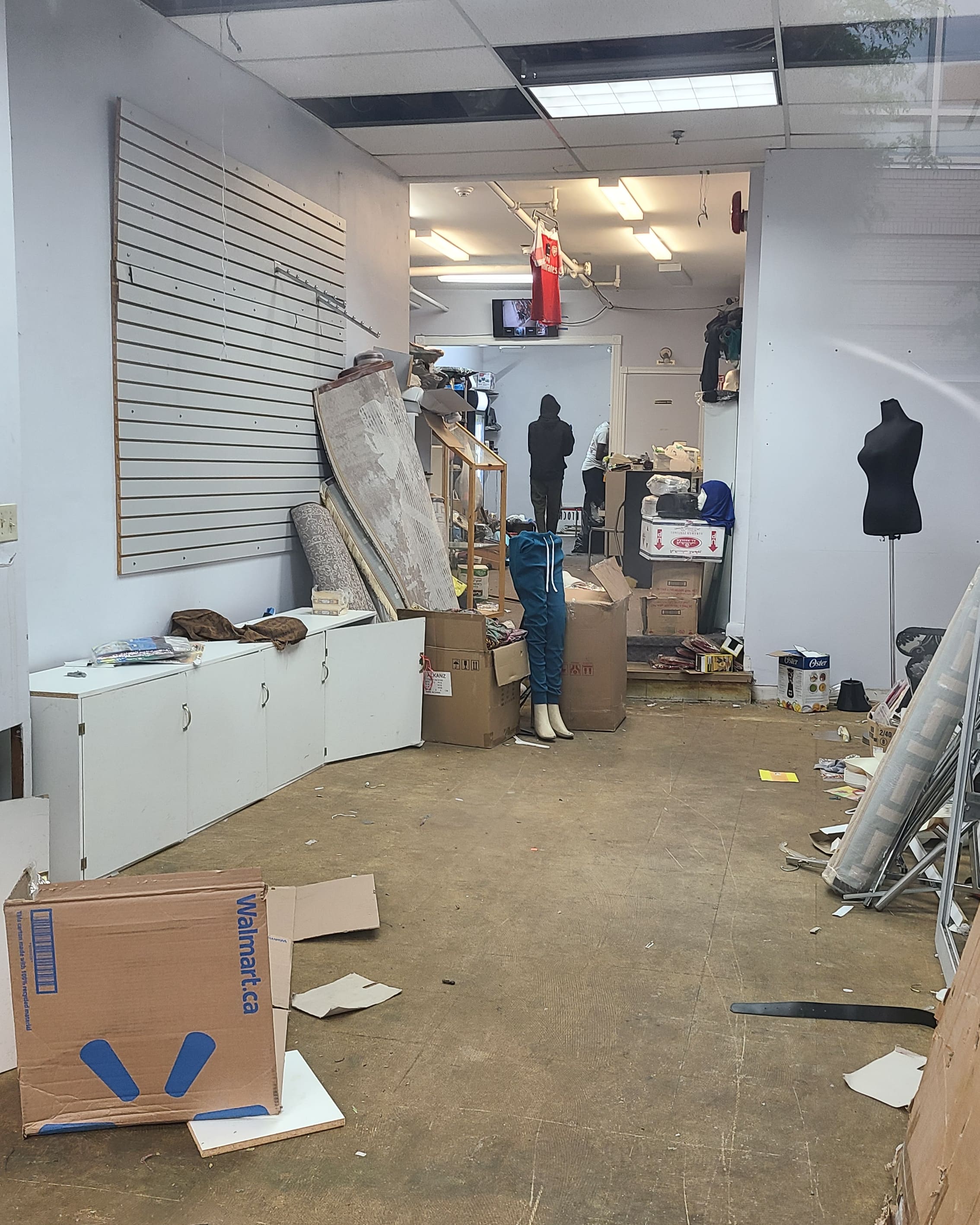 26_Francis Forgette_pants