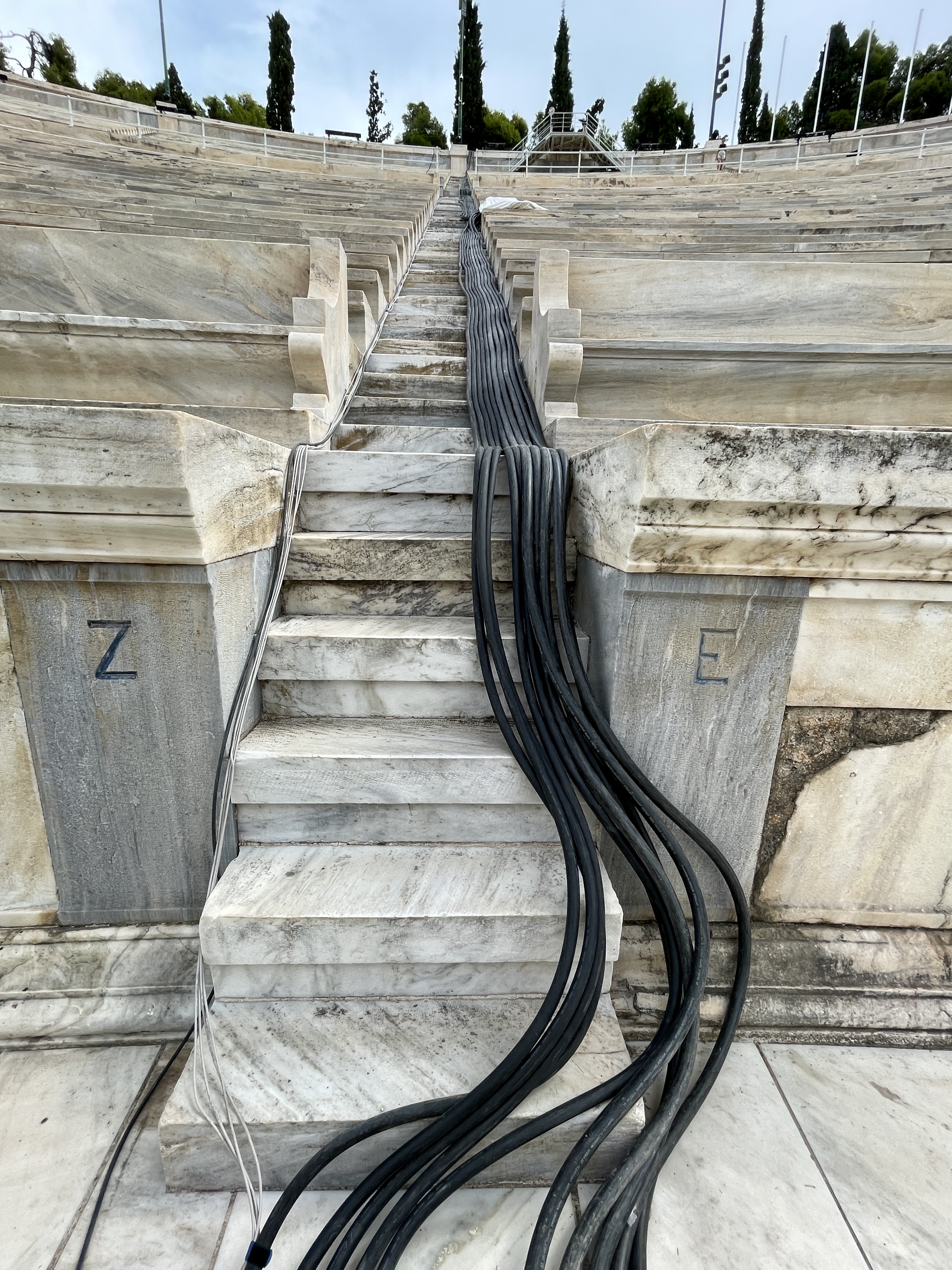 12_Judy_wire